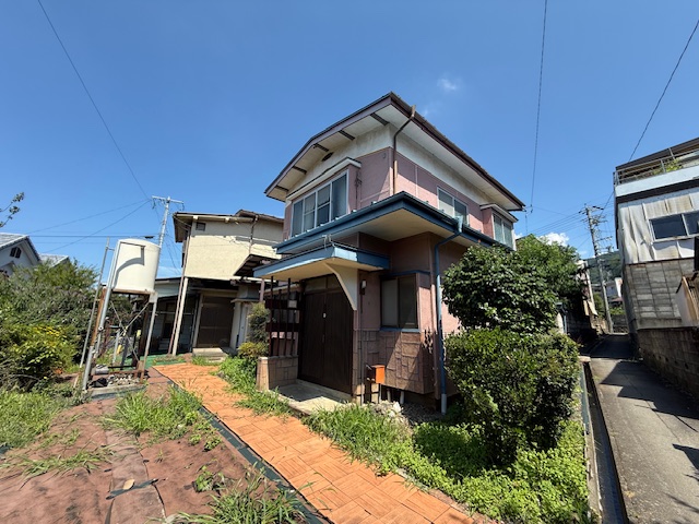 母屋全体の外観