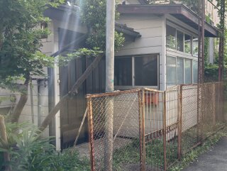 前面道路から撮影